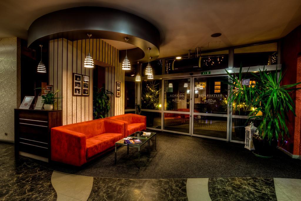 Aviator Hotel Restauracja & Spa Pabianice Exterior foto